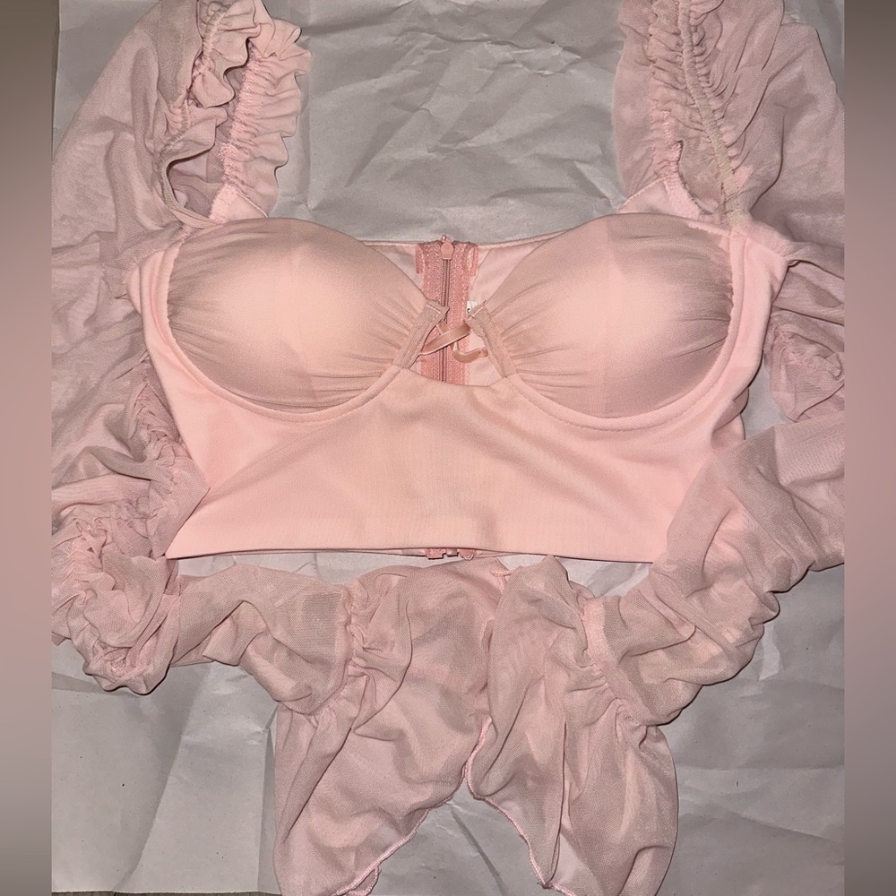 Beautiful, long sleeve shirt